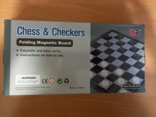Folding Magnetic Chess Set